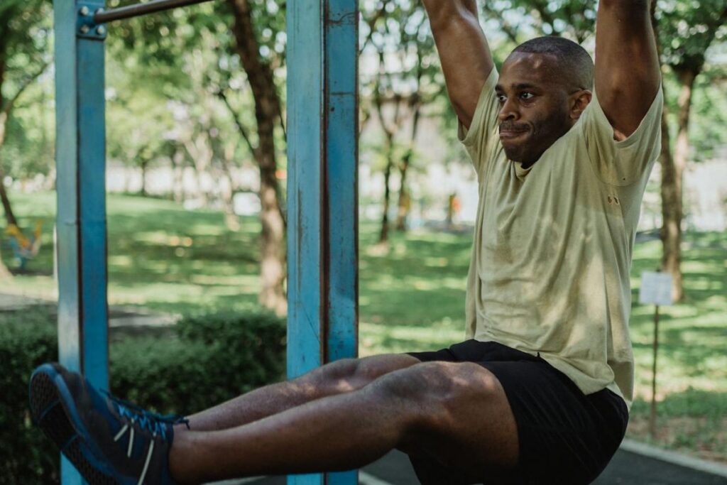 mann macht hanging leg raises